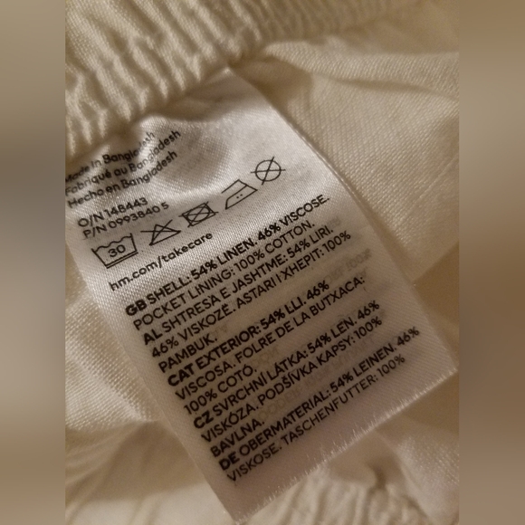 NWT H&M Linen Blend Elastic Waist Shorts White Size Medium. - Picture 2 of 2